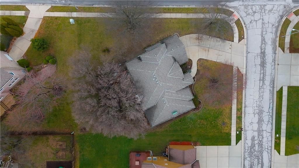 6124 N Elmwood Court — photo 46