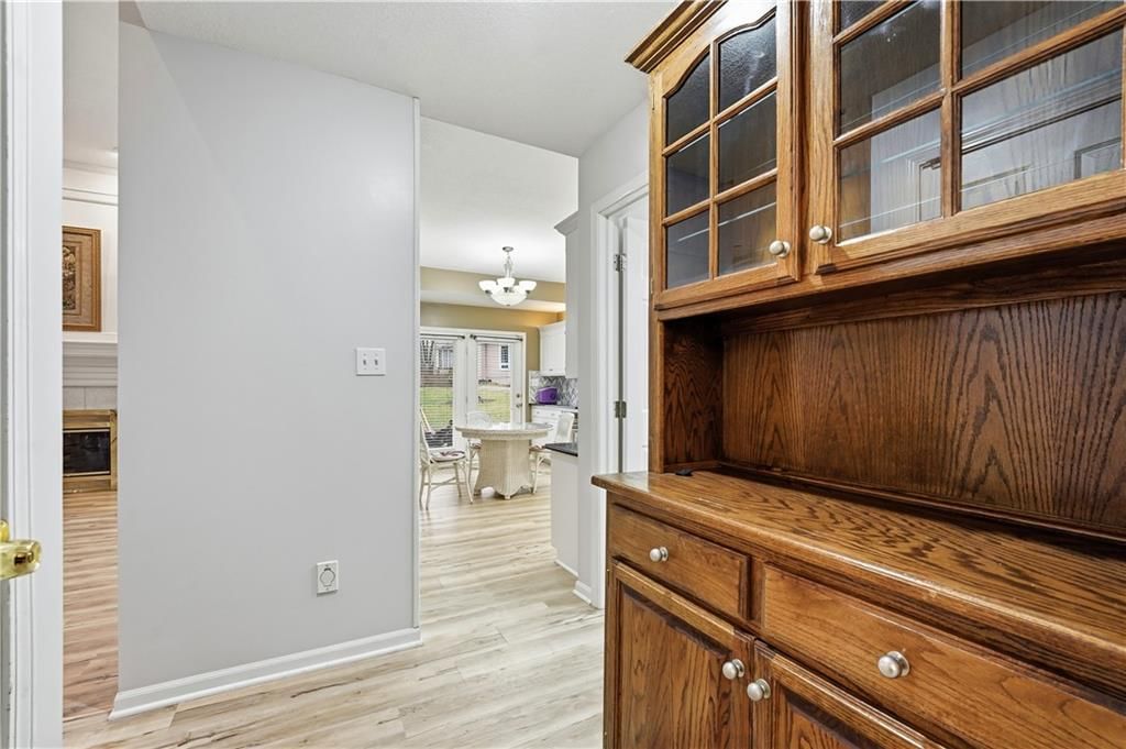 6124 N Elmwood Court — photo 49