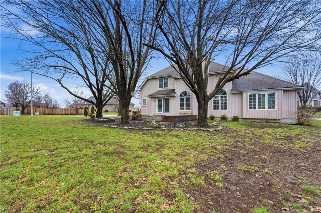 6124 N Elmwood Court — photo 53