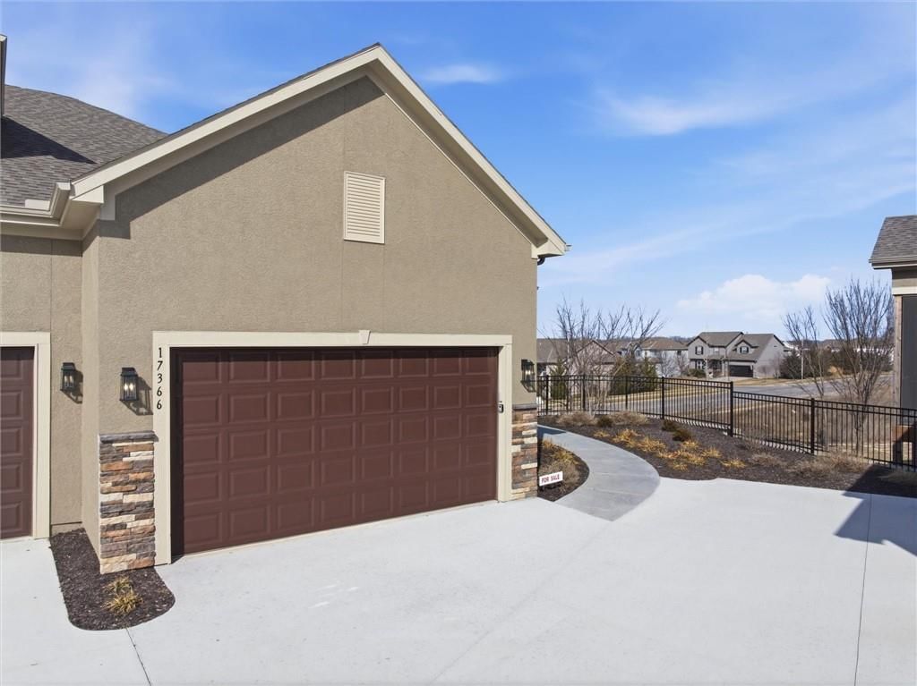 17366 S Raintree Drive — photo 4