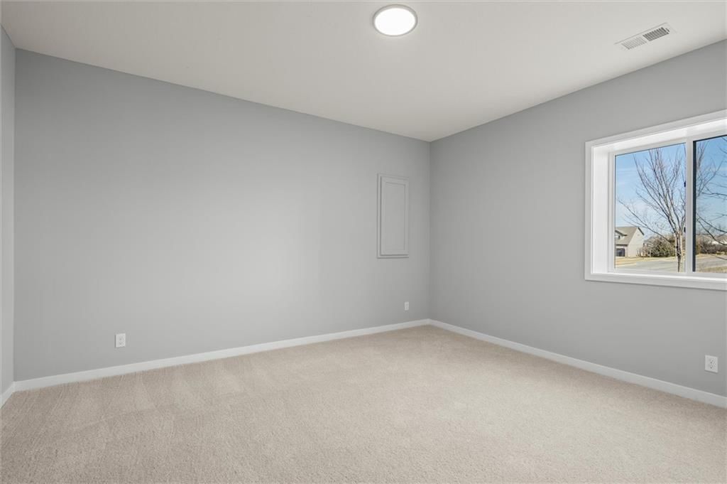 17366 S Raintree Drive — photo 32