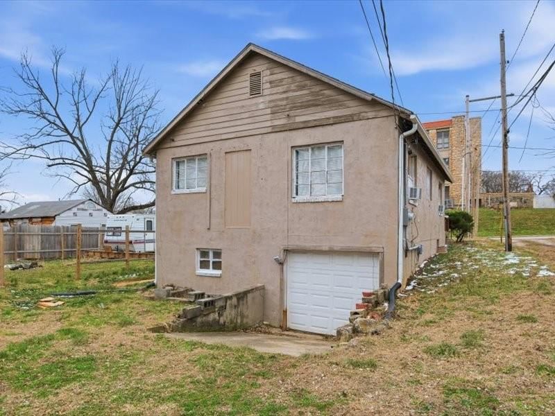 3107 Elmwood Avenue — photo 26