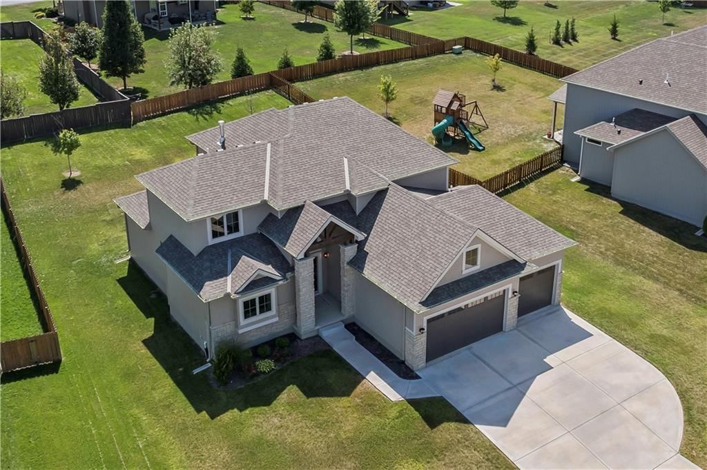 1108 SW Whispering Willow Way — photo 3