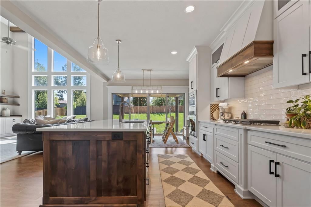 1108 SW Whispering Willow Way — photo 15