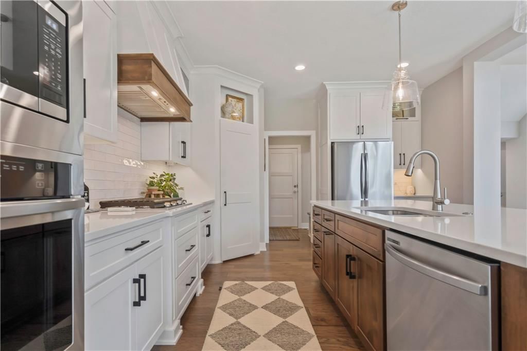1108 SW Whispering Willow Way — photo 17
