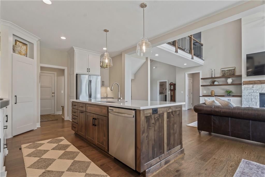1108 SW Whispering Willow Way — photo 18
