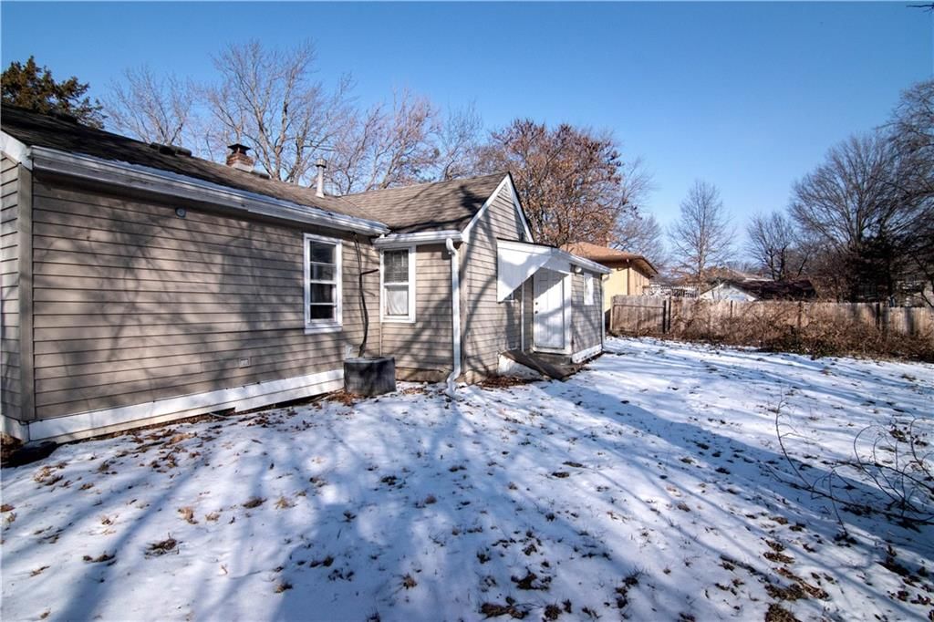 7923 HARRIS Avenue — photo 4