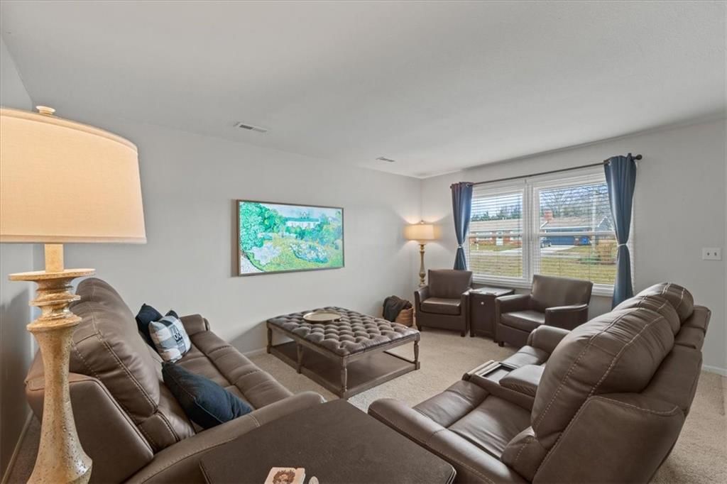 2239 Melholland Road — photo 4