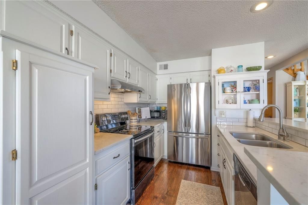 15430 Floyd Street — photo 17