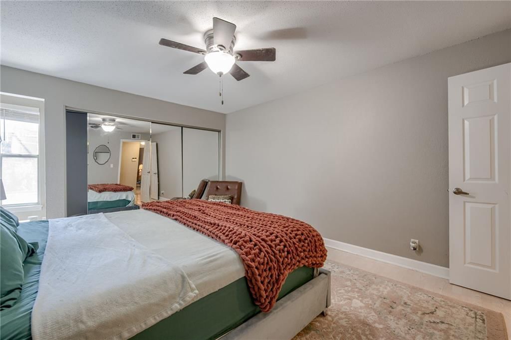 4727 Jarboe Street — photo 17