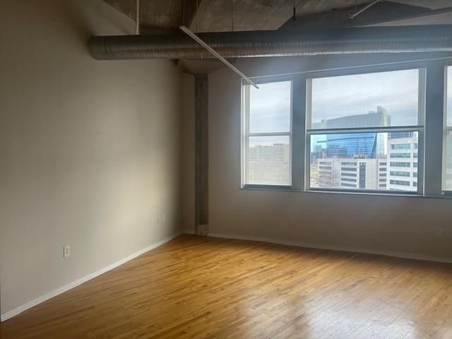 2107 Grand #1009 Avenue — photo 8