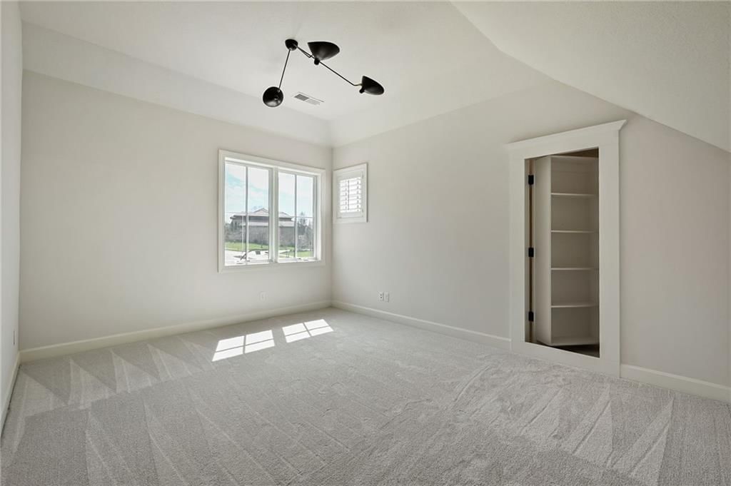 14615 Linden Street — photo 33