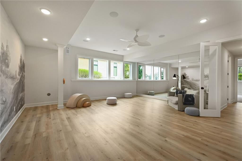 14615 Linden Street — photo 39