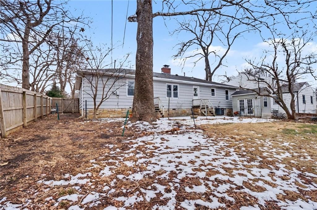 6722 W 77th Terrace — photo 32
