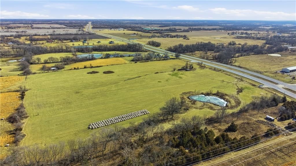 27820 S State Route 7 Highway, Harrisonville, MO