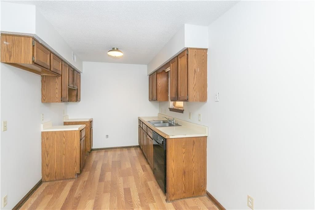 131 Kindred Avenue — photo 5