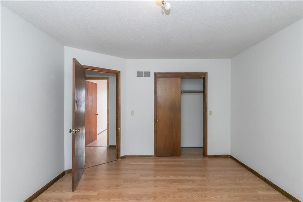 131 Kindred Avenue — photo 20