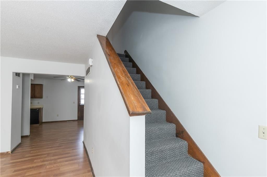 131 Kindred Avenue — photo 26
