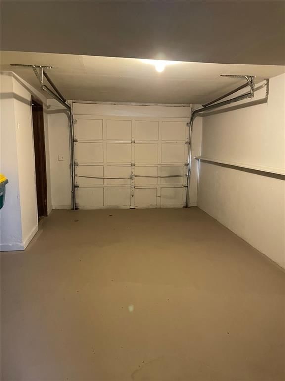 131 Kindred Avenue — photo 30