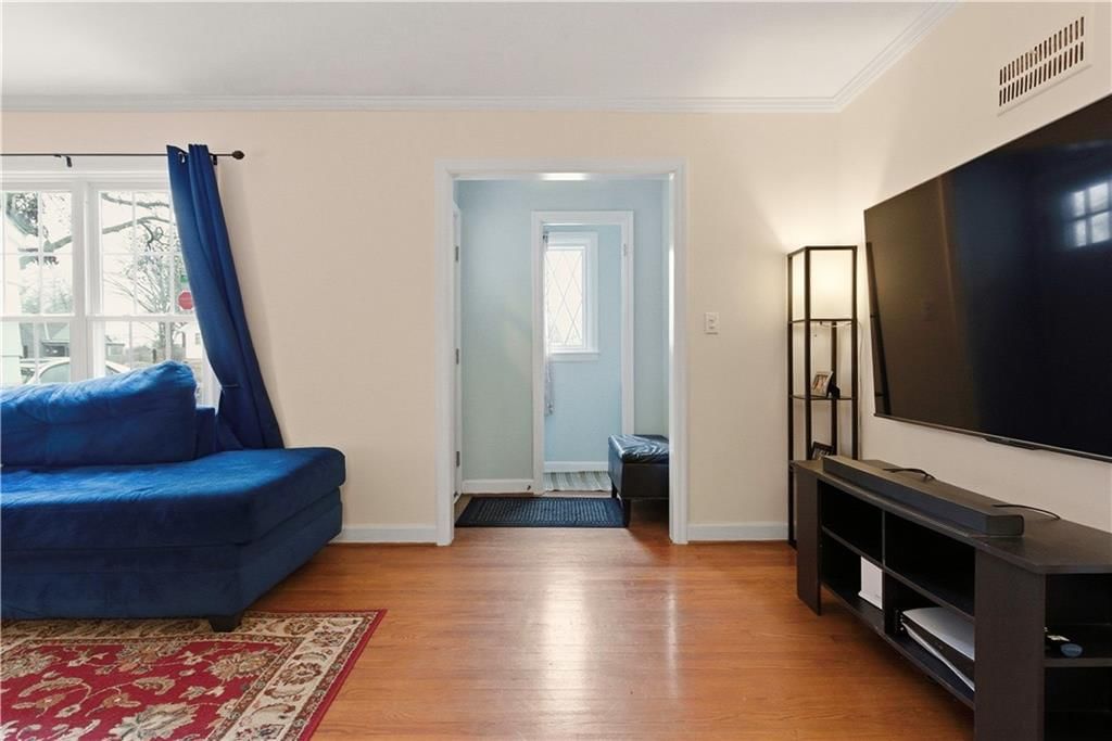 5218 N Spruce Avenue — photo 6