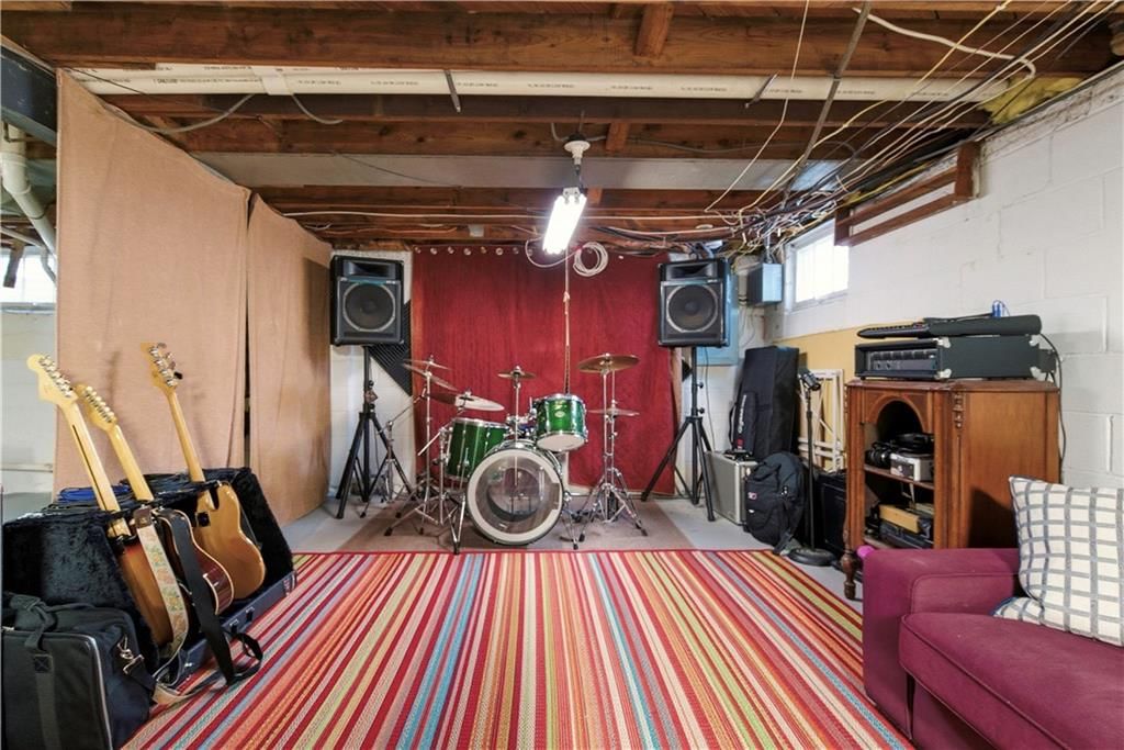 5218 N Spruce Avenue — photo 41