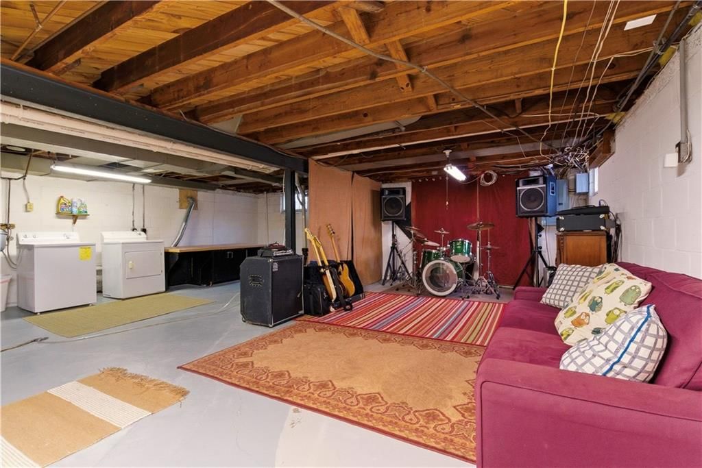 5218 N Spruce Avenue — photo 46