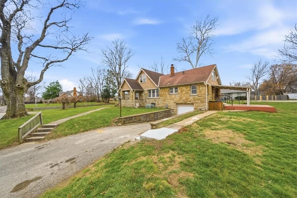 11700 Johnson Drive — photo 4