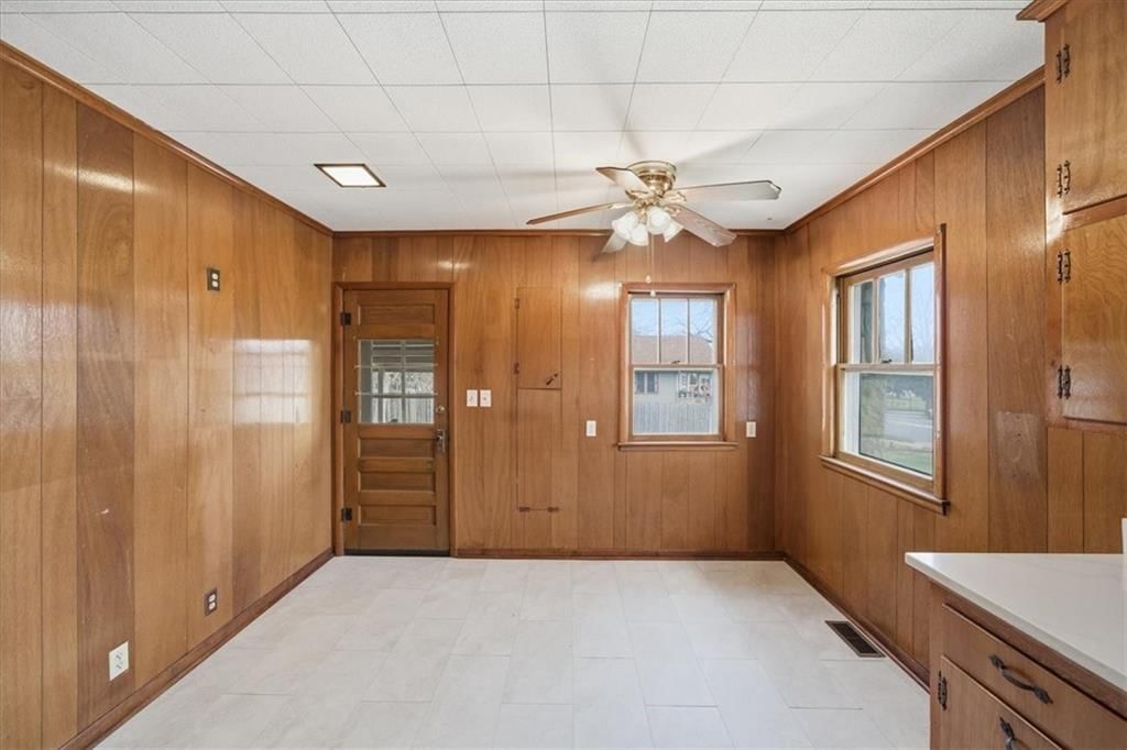 11700 Johnson Drive — photo 17