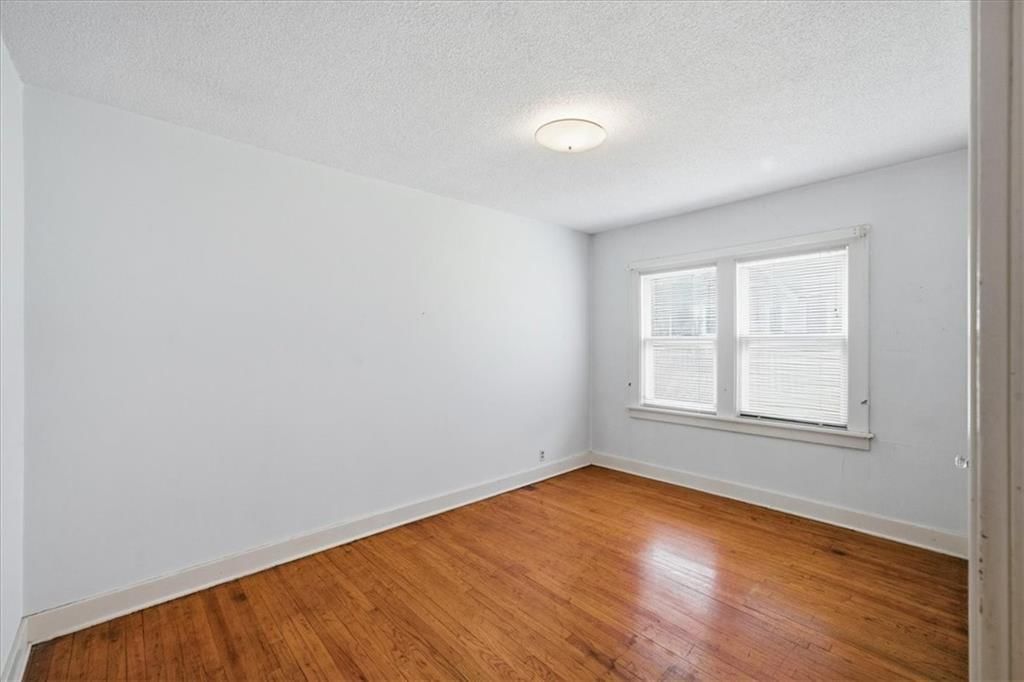 11700 Johnson Drive — photo 22