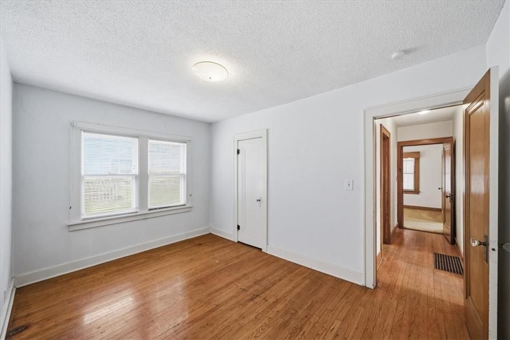 11700 Johnson Drive — photo 23