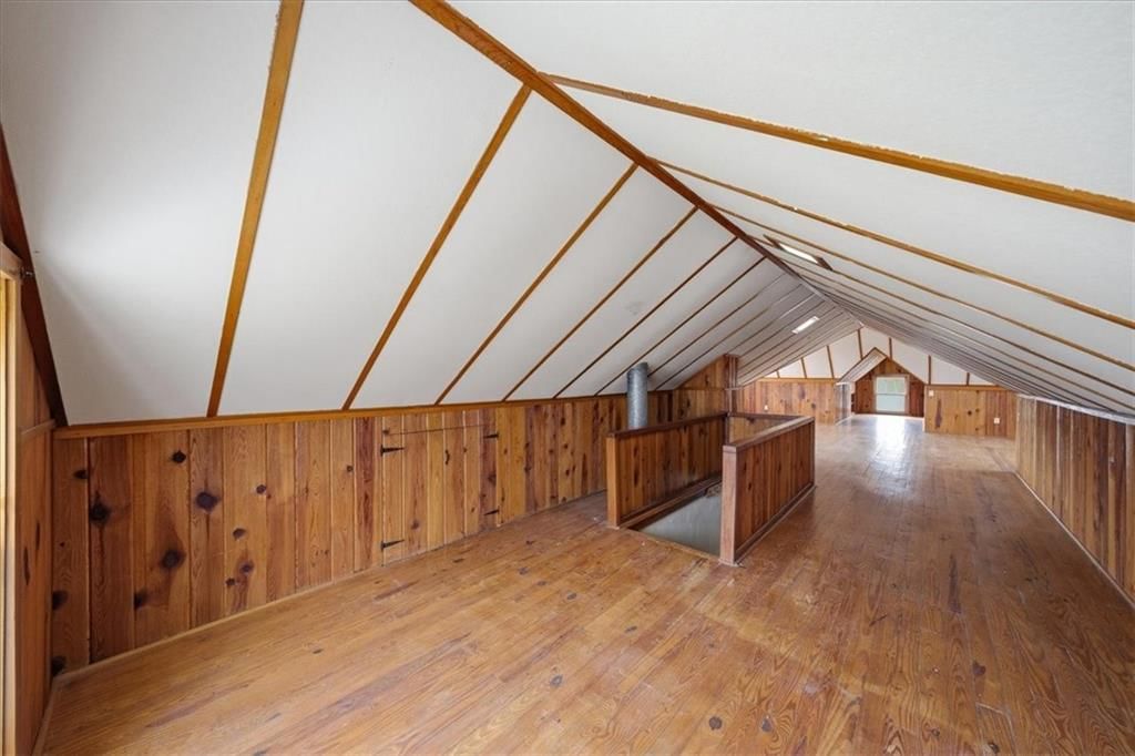 11700 Johnson Drive — photo 25