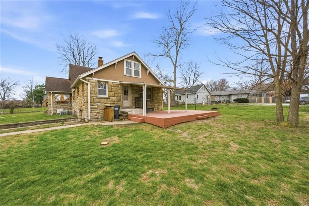 11700 Johnson Drive — photo 36