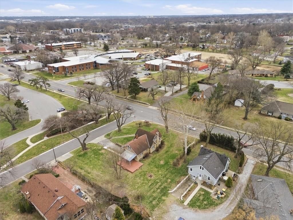 11700 Johnson Drive — photo 44