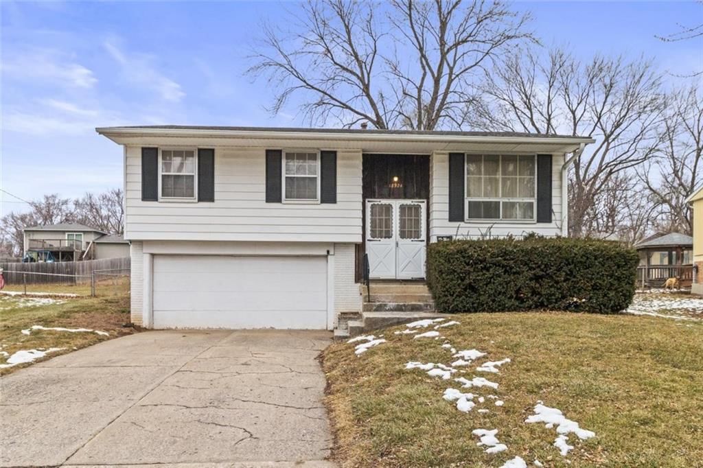 18924 E 6th Street N, Independence, MO