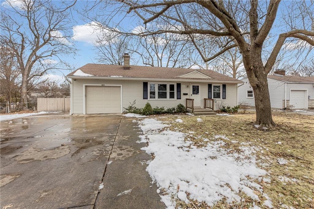 8515 Lowell Avenue, Overland Park, KS
