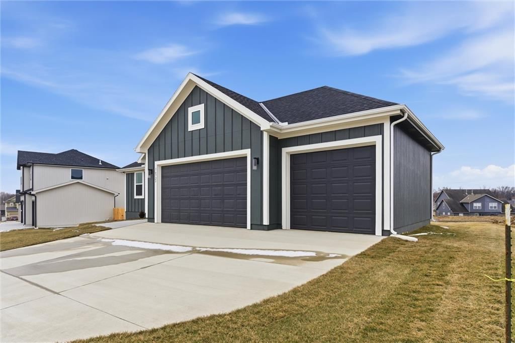 16729 Pinehurst Drive — photo 3