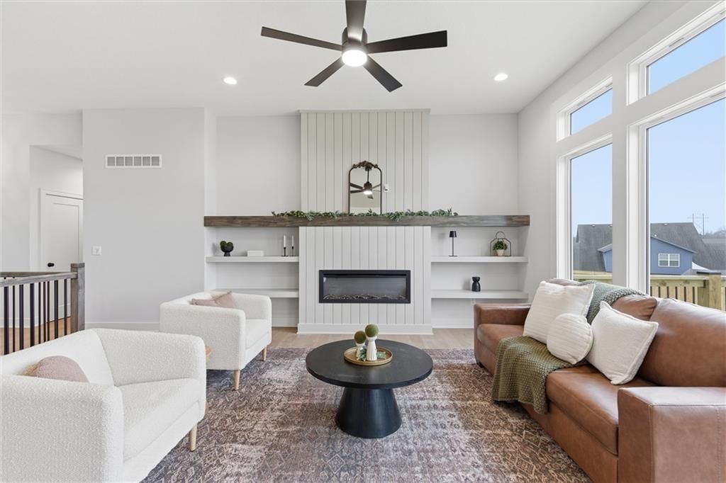 16729 Pinehurst Drive — photo 9