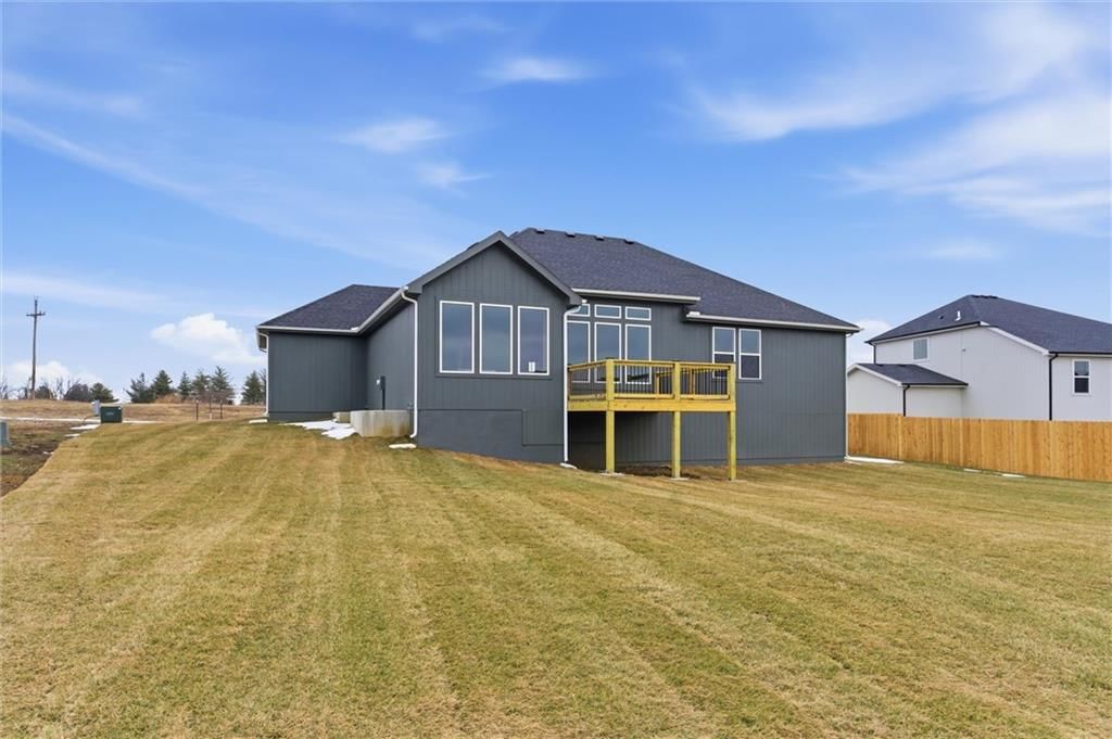 16729 Pinehurst Drive — photo 37