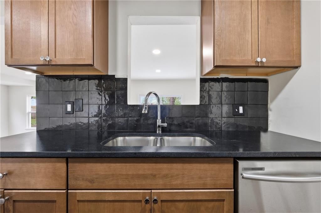109 W 98th Street — photo 13