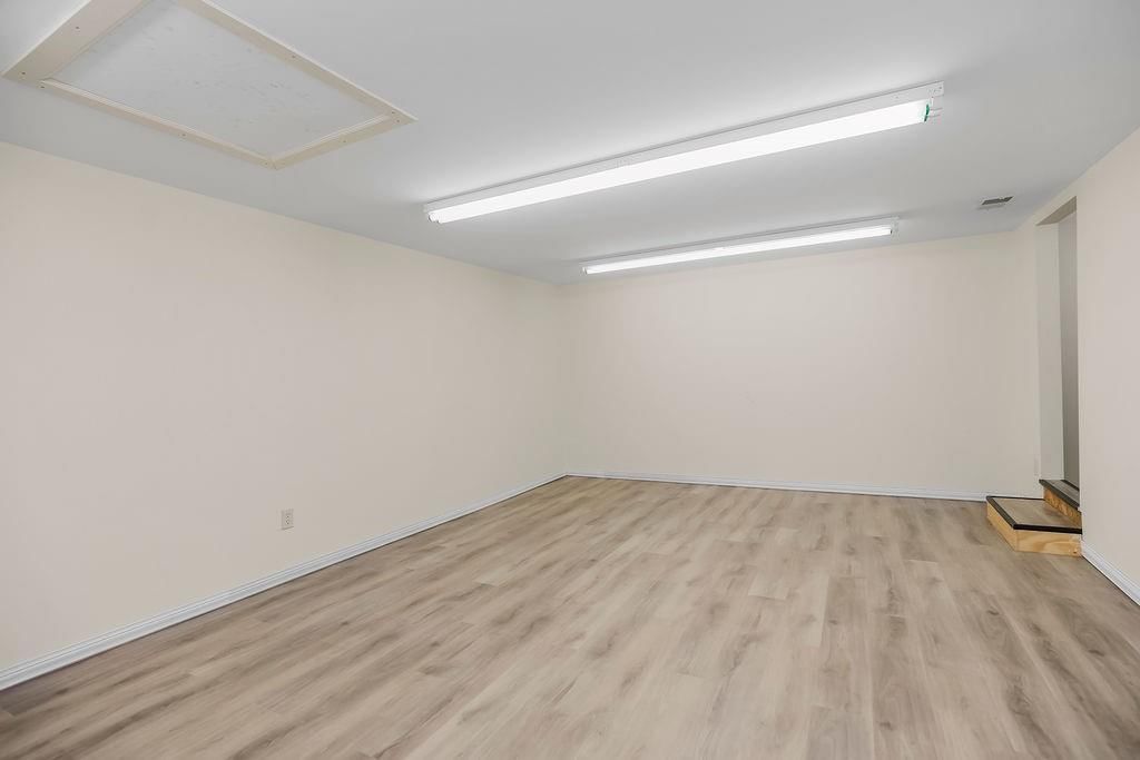 4501 NW Baltimore Court — photo 27