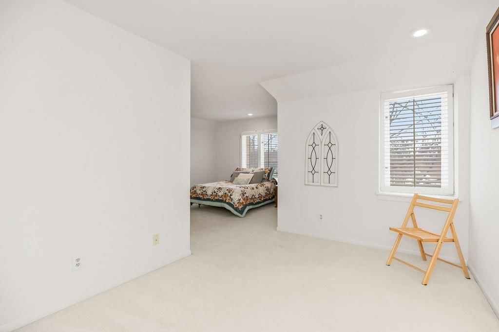 4501 NW Baltimore Court — photo 32
