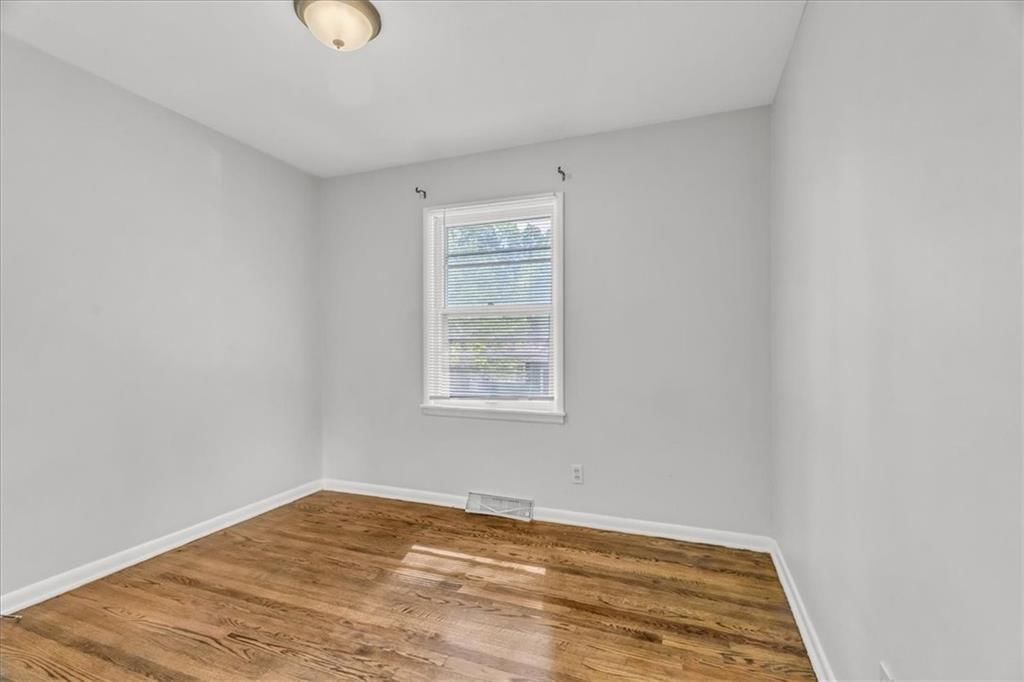425 Maple Street — photo 10