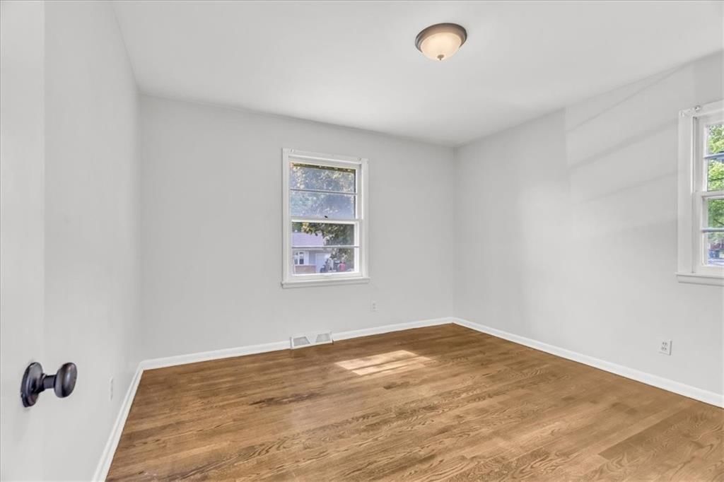425 Maple Street — photo 11