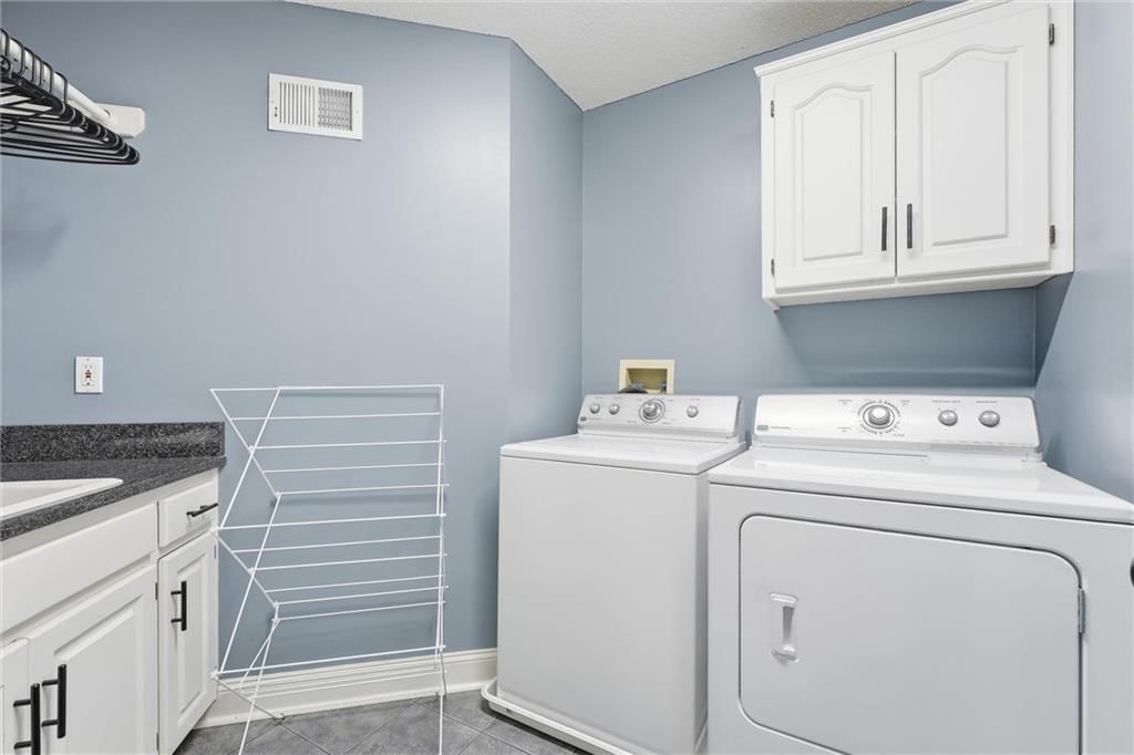 14300 Hadley Street — photo 25