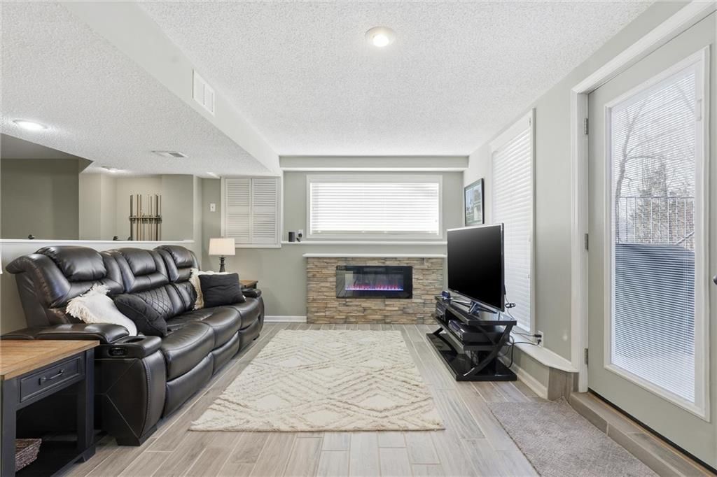 14300 Hadley Street — photo 31