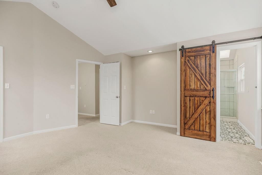 704 SE 11th Street — photo 12