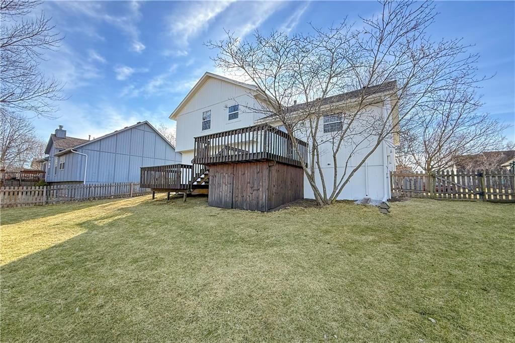 704 SE 11th Street — photo 32