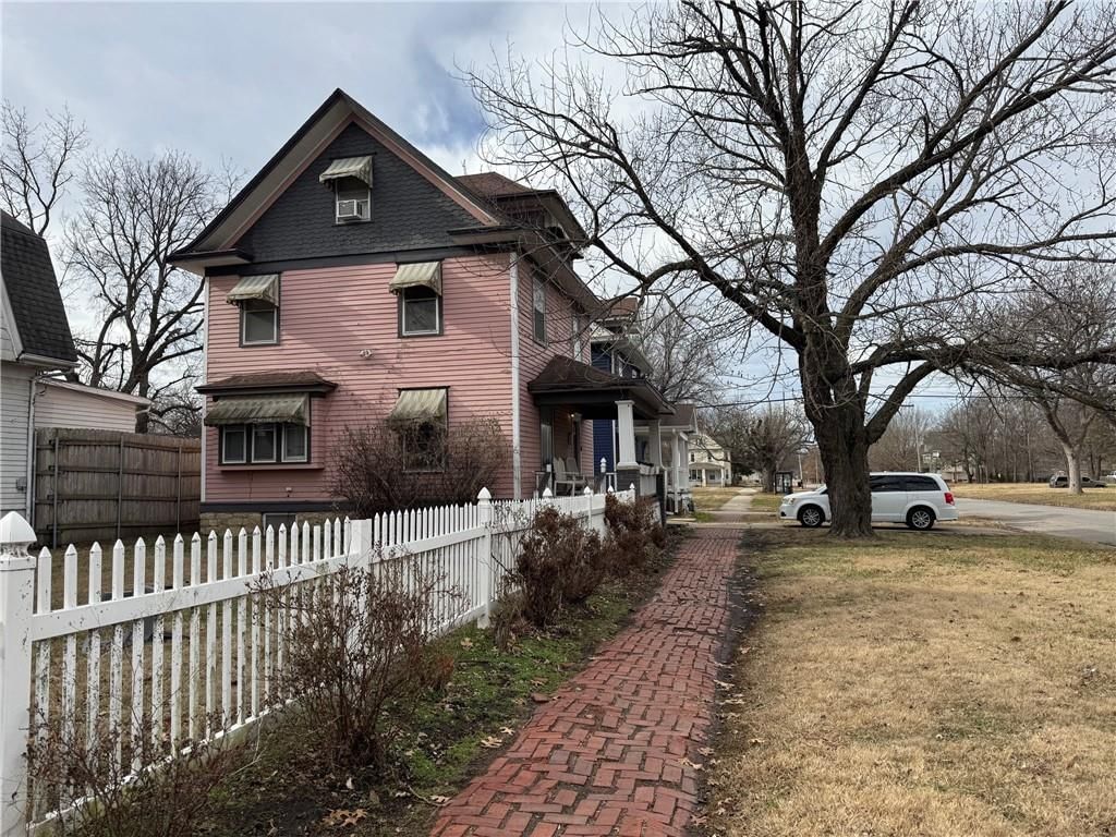 1009 SW Huntoon Street — photo 13