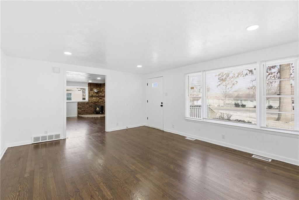 1704 Highland Drive — photo 4