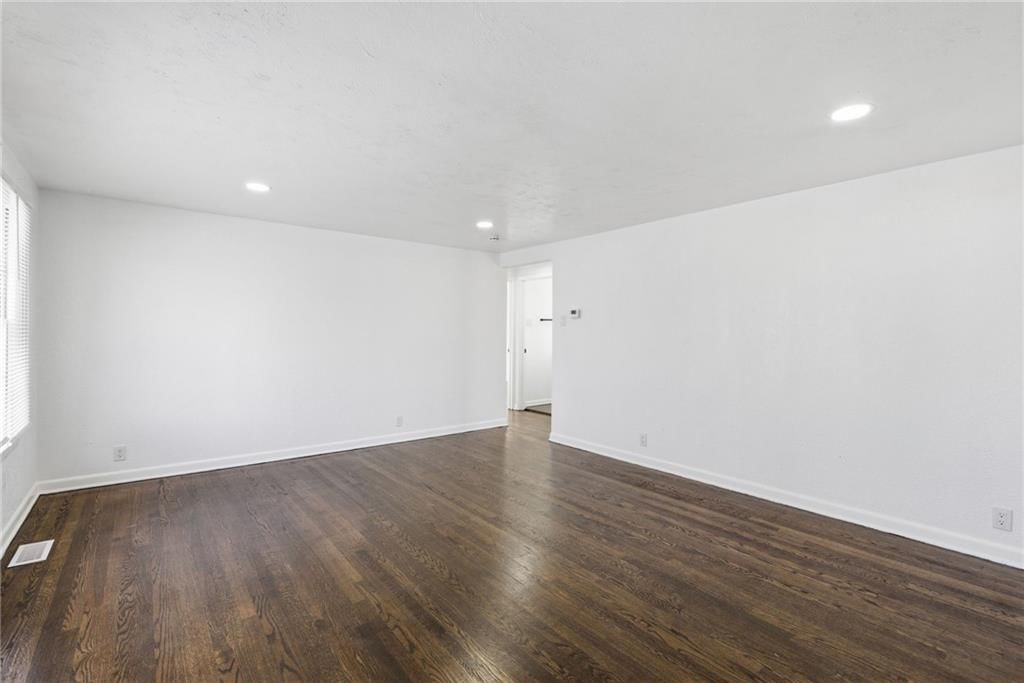 1704 Highland Drive — photo 6